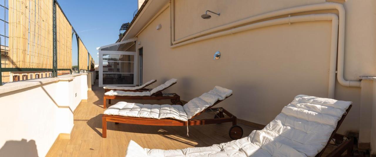 Colosseo Brightful Apartment With Rooftop Řím Exteriér fotografie